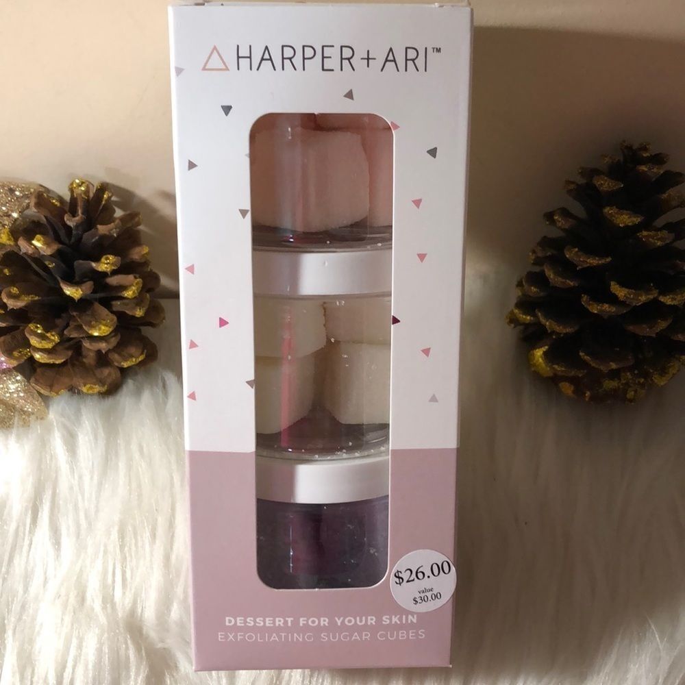 Harper + Ari Luxe Exfoliating Sugar Cubes